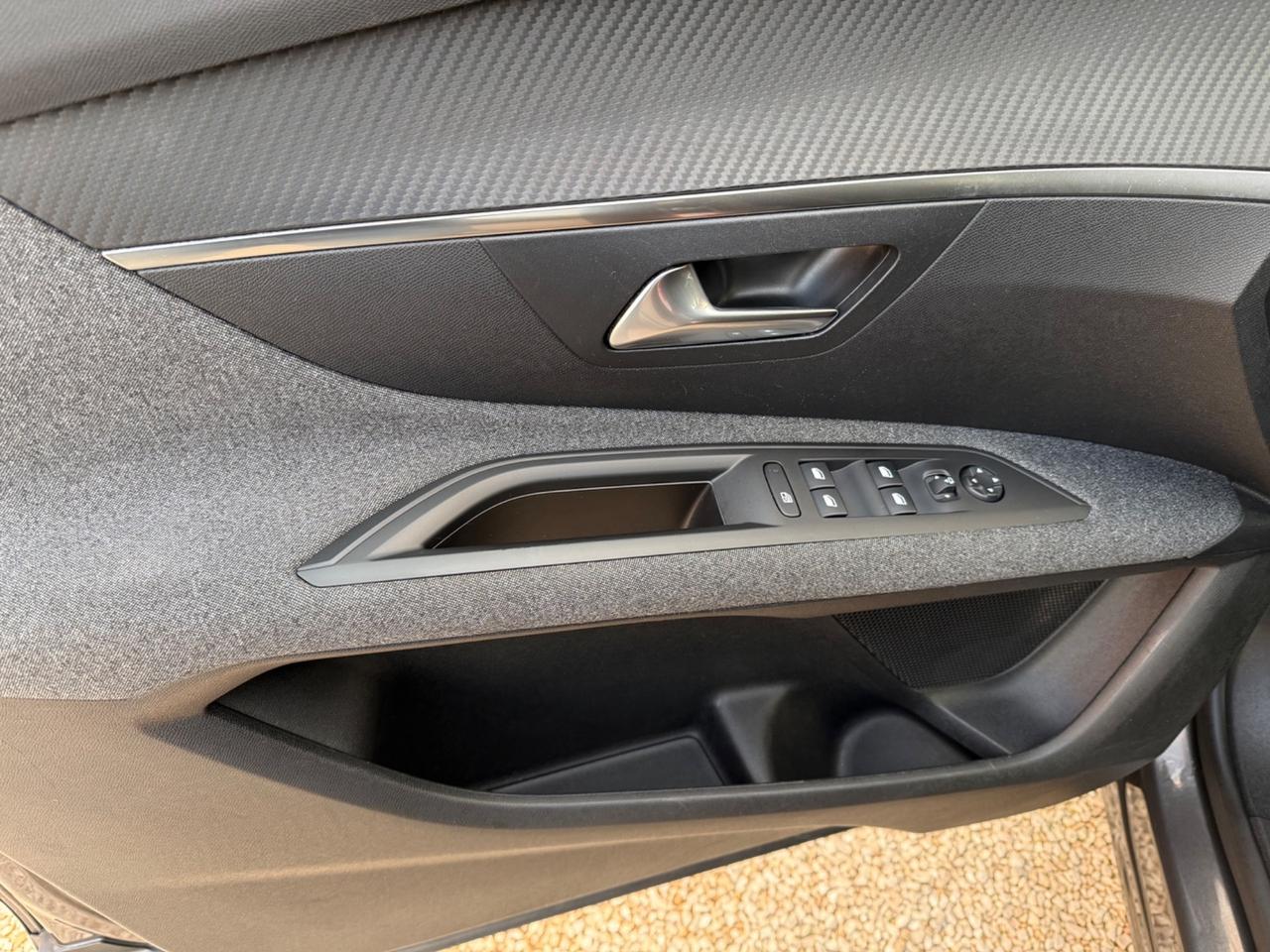 Peugeot 3008 BlueHDi 130 S&S Active