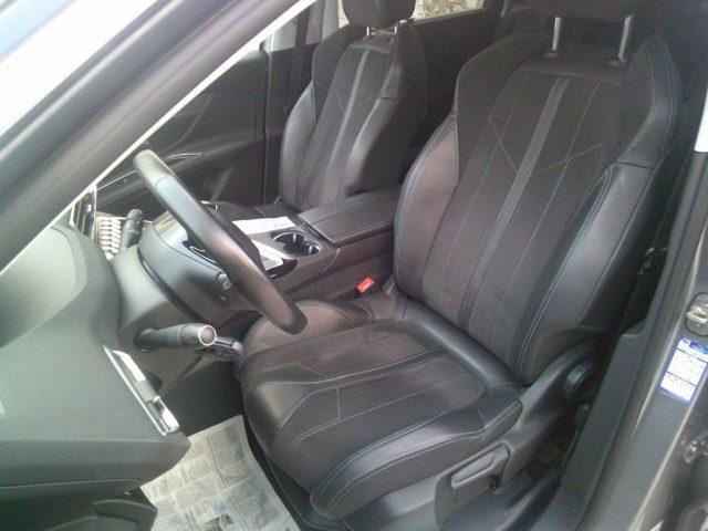 PEUGEOT 5008 BlueHDi 130 S&S Crossway