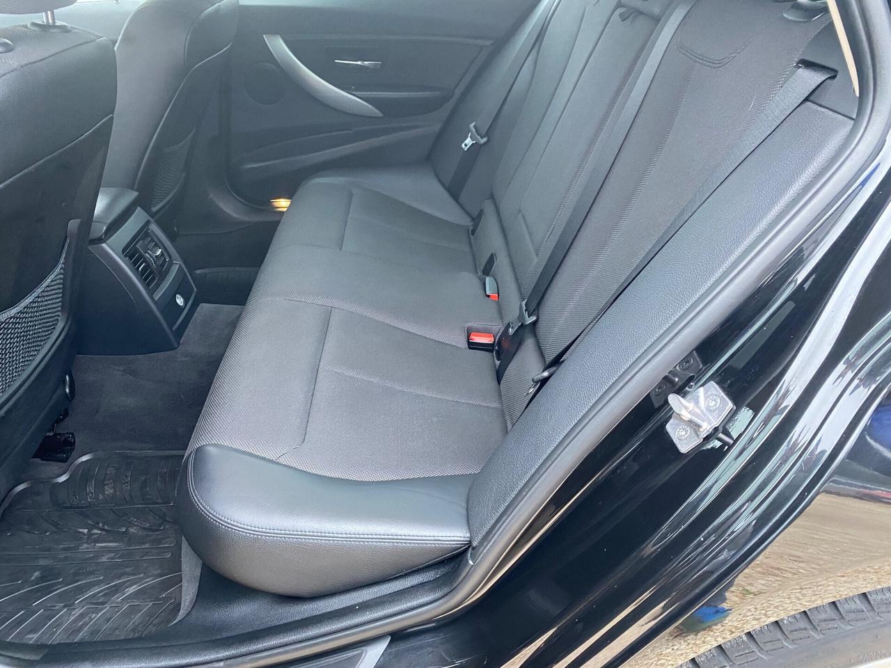 BMW 318 D TOURING MODERN - GANCIO TRAINO