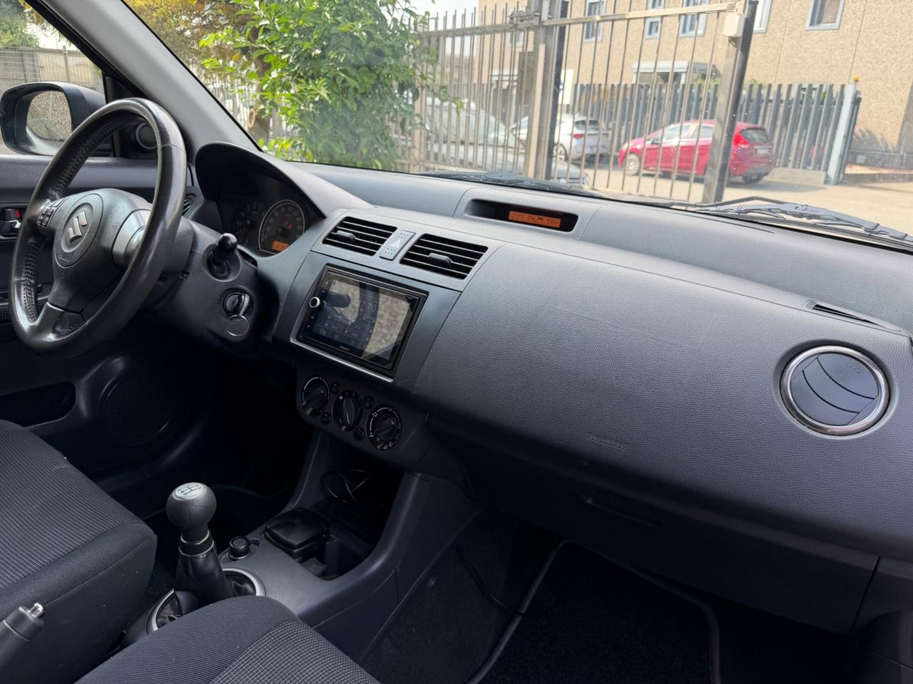 Suzuki Swift 1.3 4x4 5p. GL