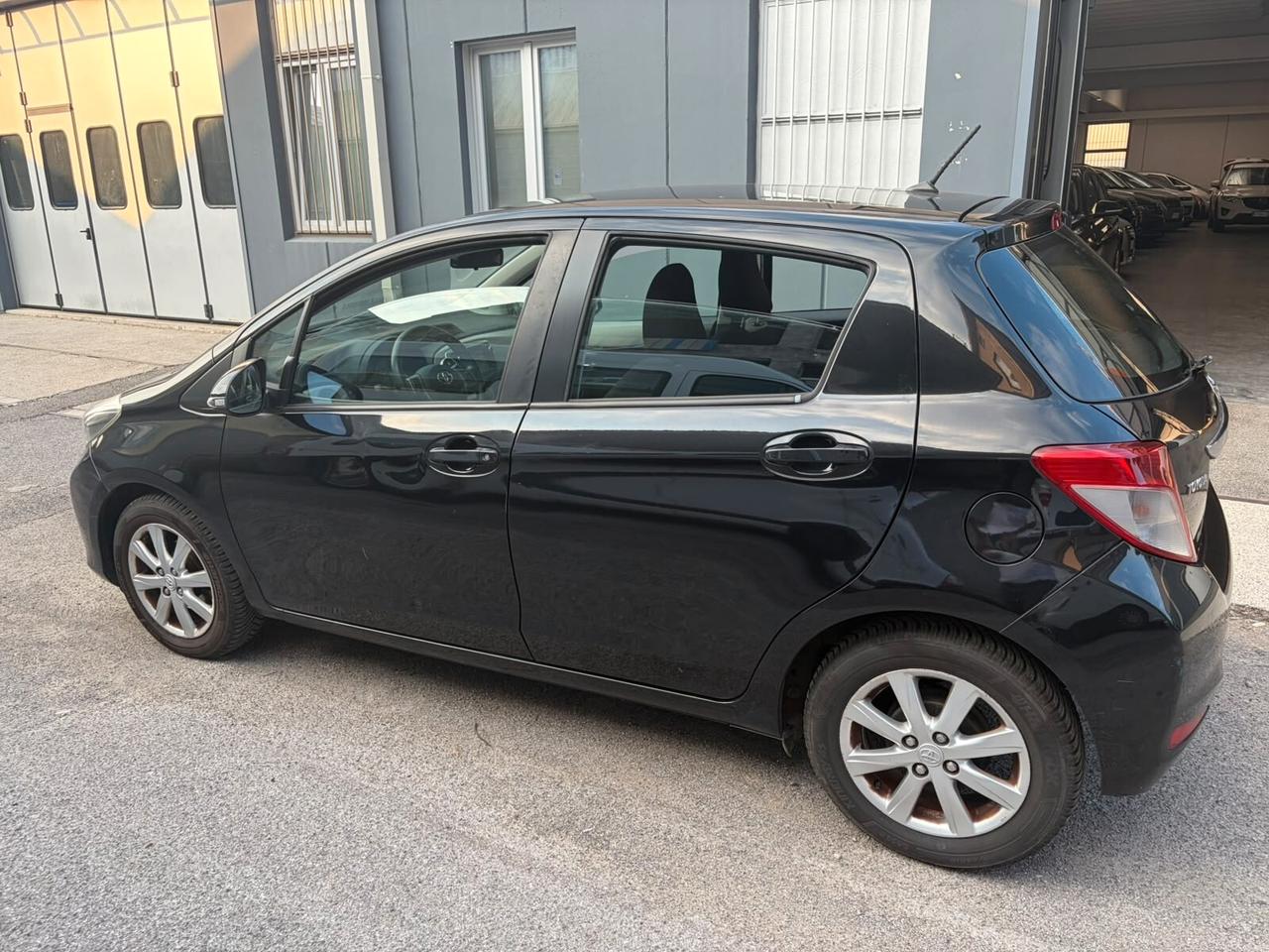 Toyota Yaris 1.0 5 porte Active