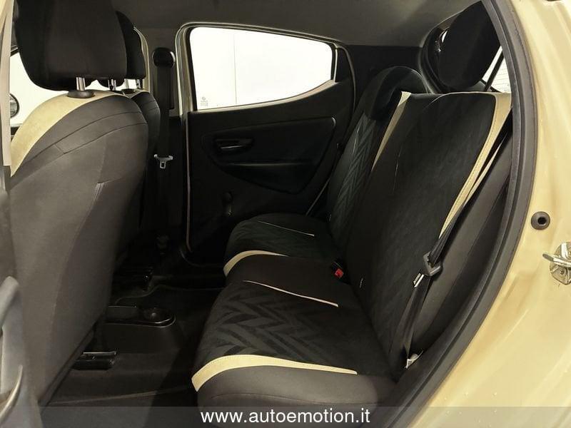 Lancia Ypsilon 1.2 69 CV 5 porte Gold