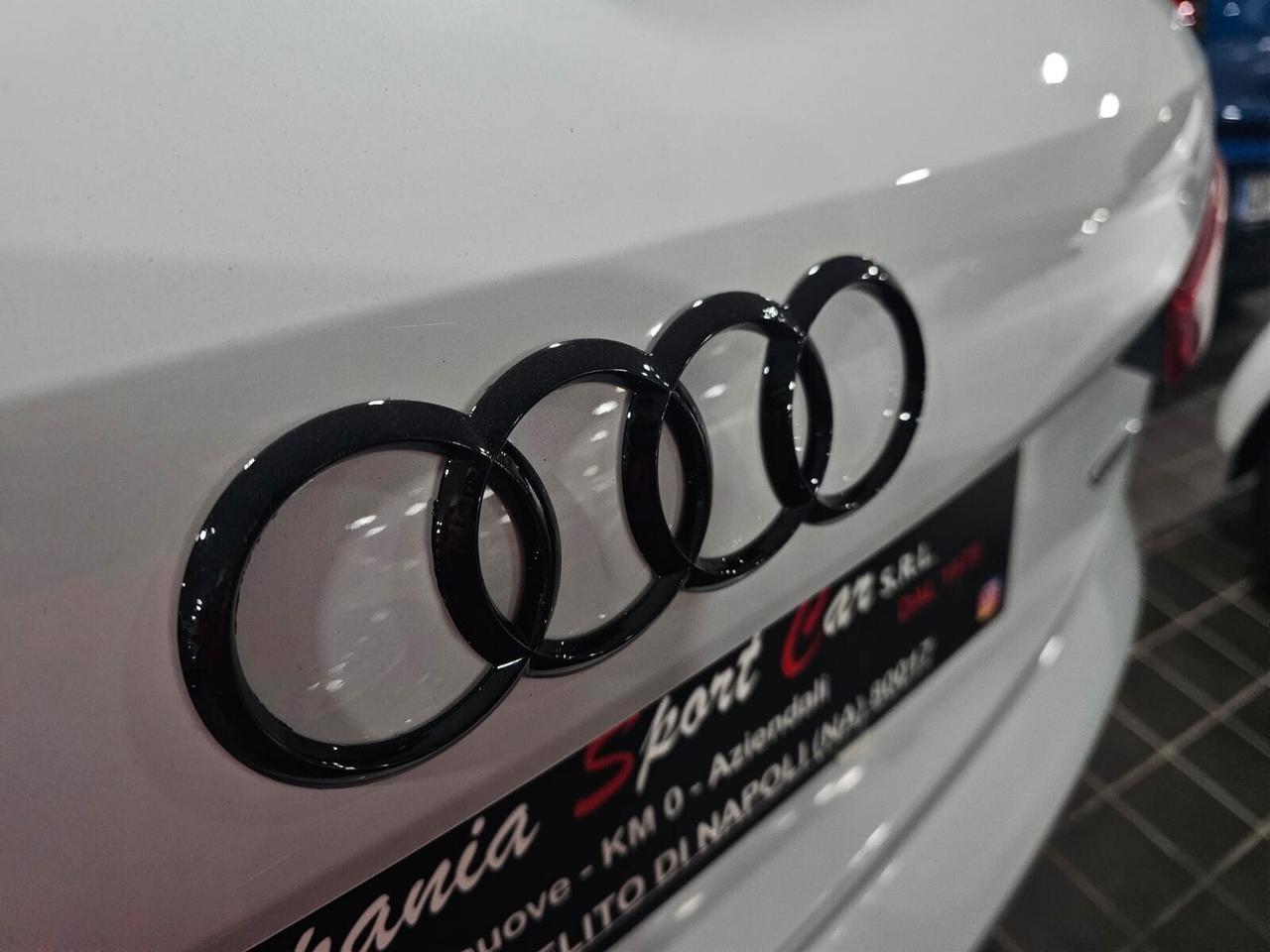 NUOVA AUDI Q3 S-LINE IDENTITY BLACK S-TRONIC 2.0 TDI 150CV QUATTRO