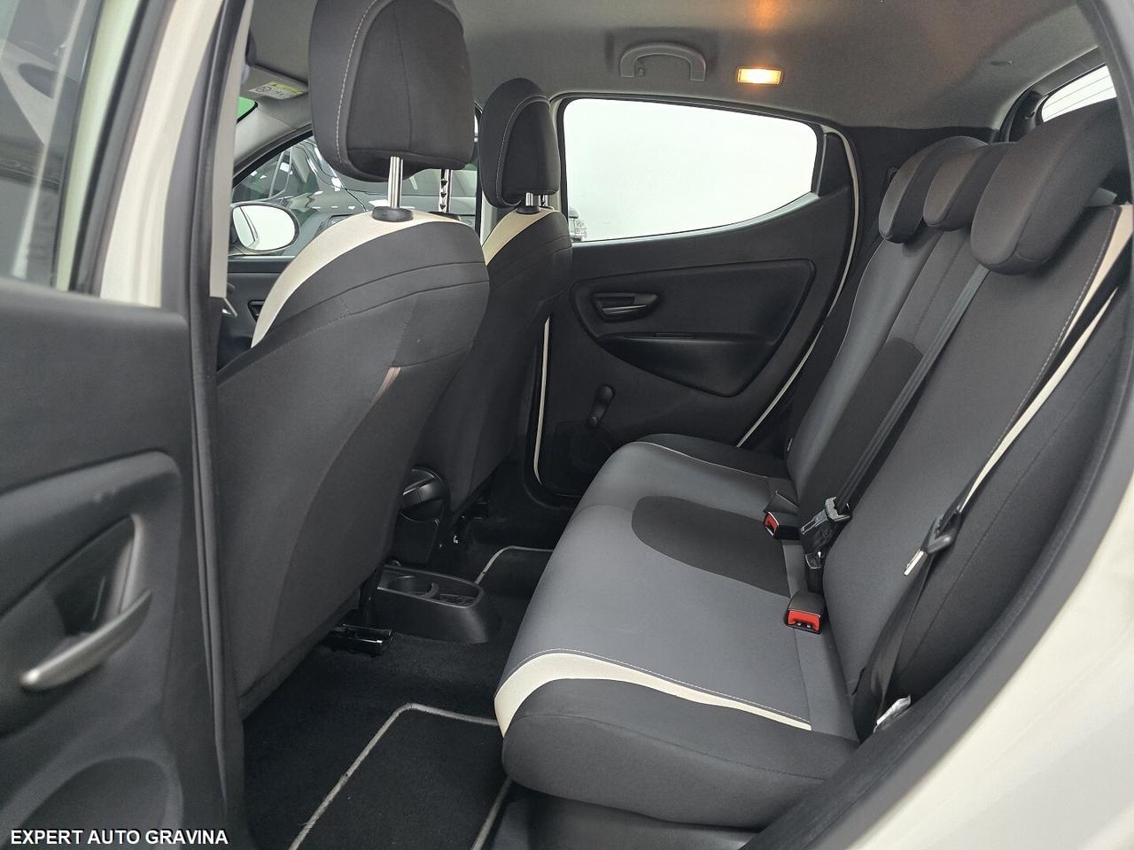 LANCIA YPSILON 1.2 69CV BENZINA