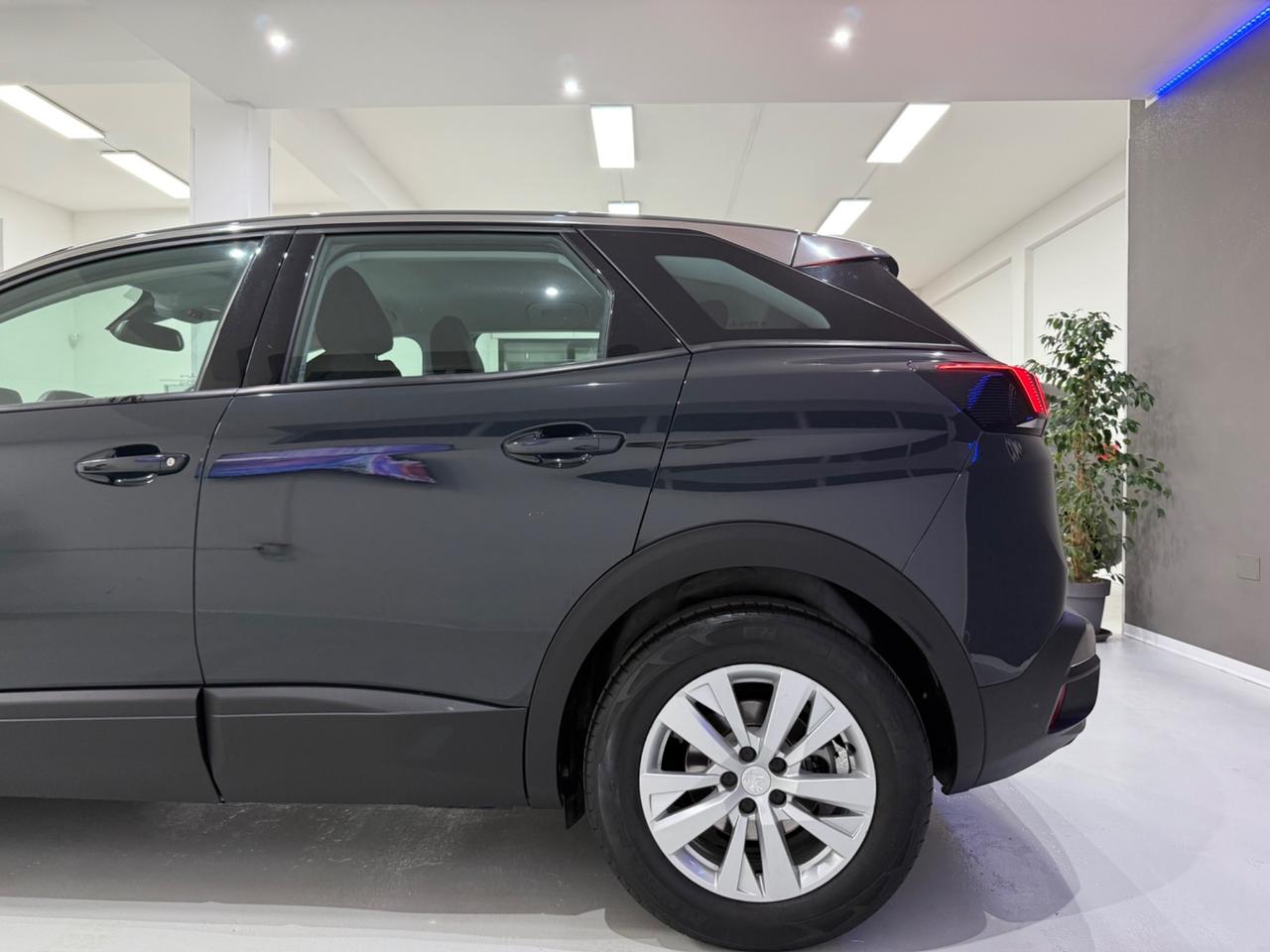 Peugeot 3008 BlueHDi 130 S&S EAT8 Business