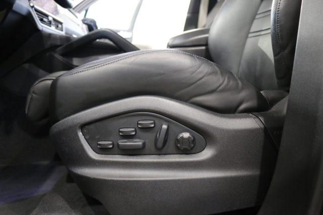 PORSCHE Cayenne 3.0 V6 E-Hybrid Platinum Edition