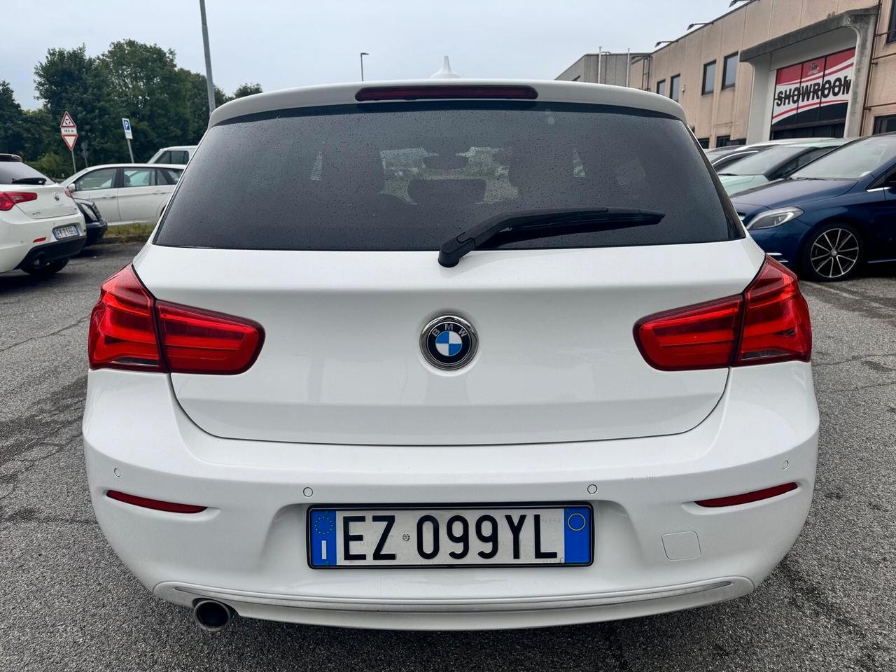 Bmw 116 116d 5p. Urban