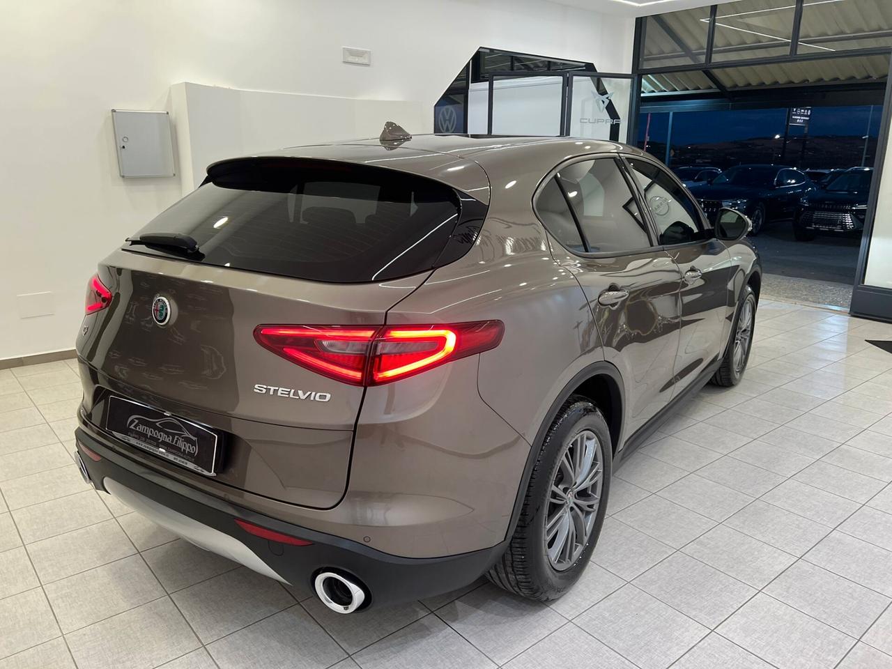 Alfa Romeo Stelvio 2.2 210 CV AT8 Q4 Executive 2018
