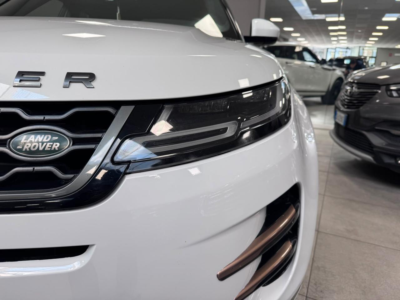 Land Rover Range Evoque 2.0D I4-L.Flw 150CV AWD Auto R-Dynamic SE