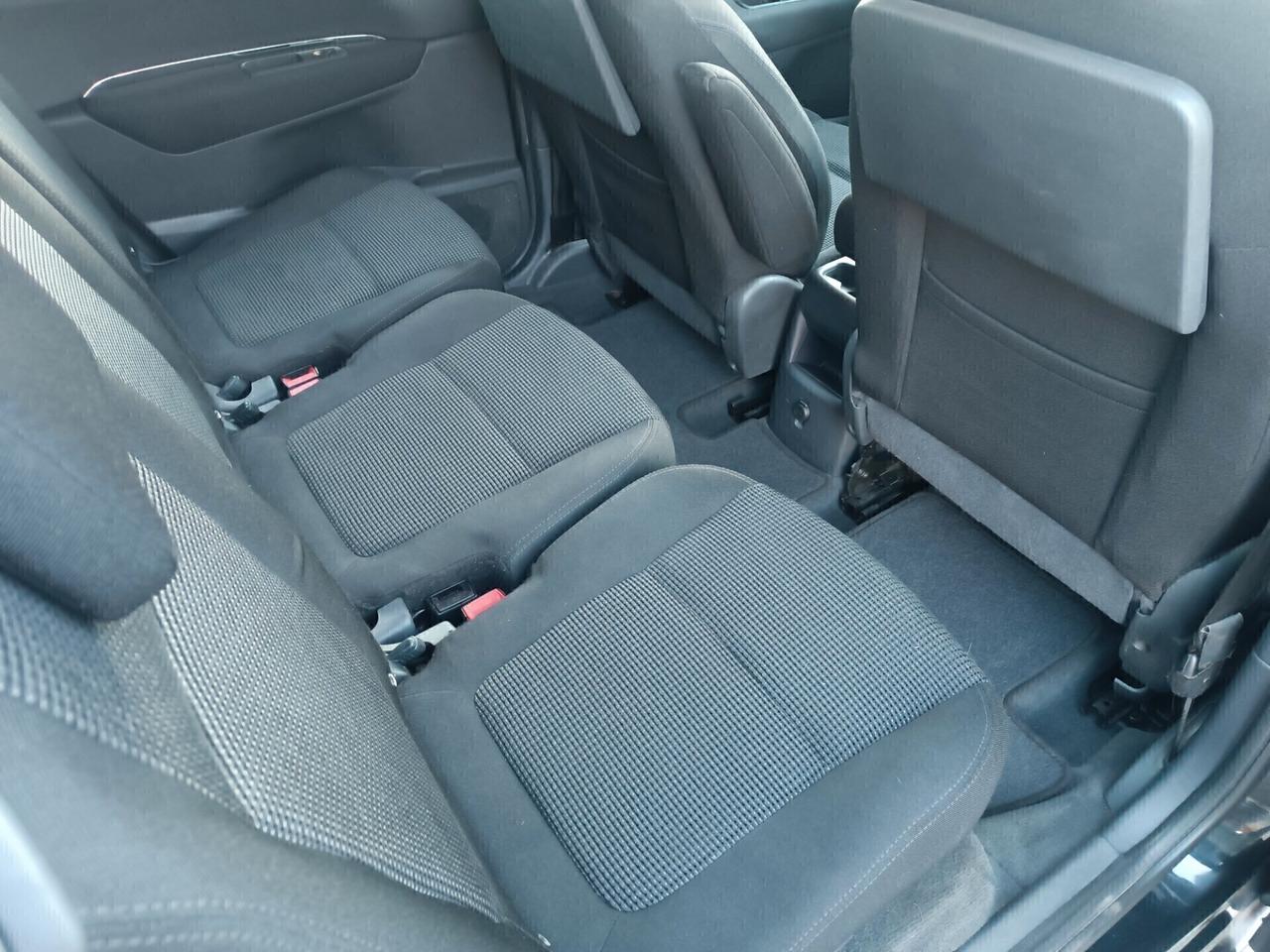 Peugeot 5008 1.6 diesel automatica garanzia