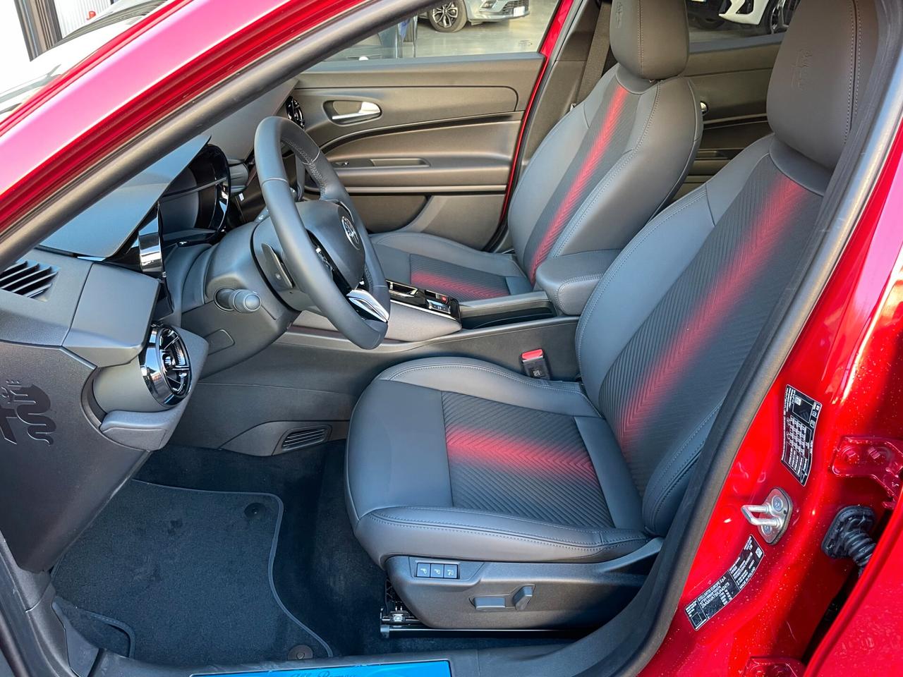 Alfa Romeo Junior 1.2 136 CV Hybrid eDCT6 Speciale