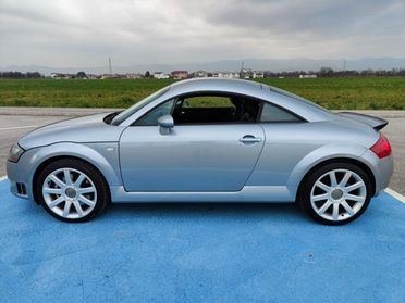 AUDI TT Coupé 3.2 V6 Quattro CAMBIO MANUALE
