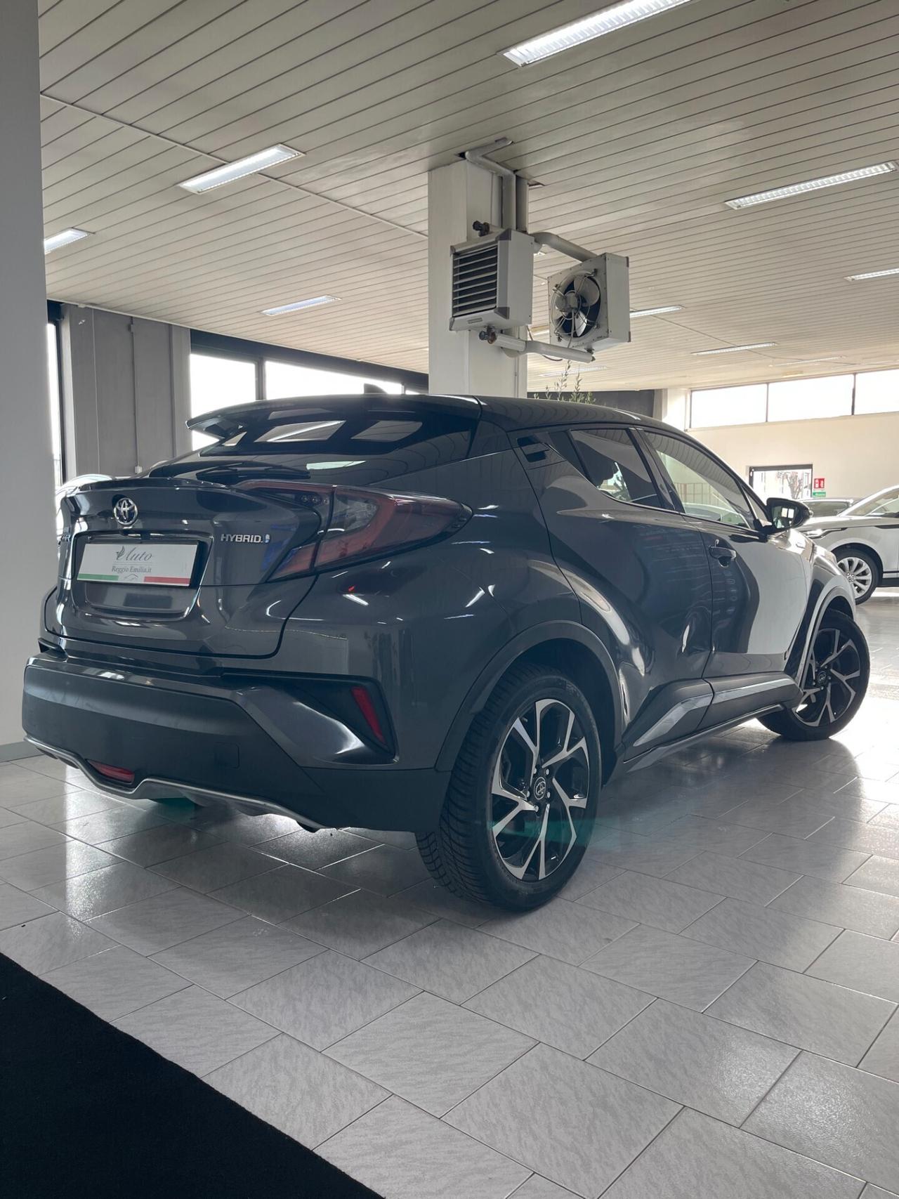 Toyota C-HR 1.8 Hybrid E-CVT Style