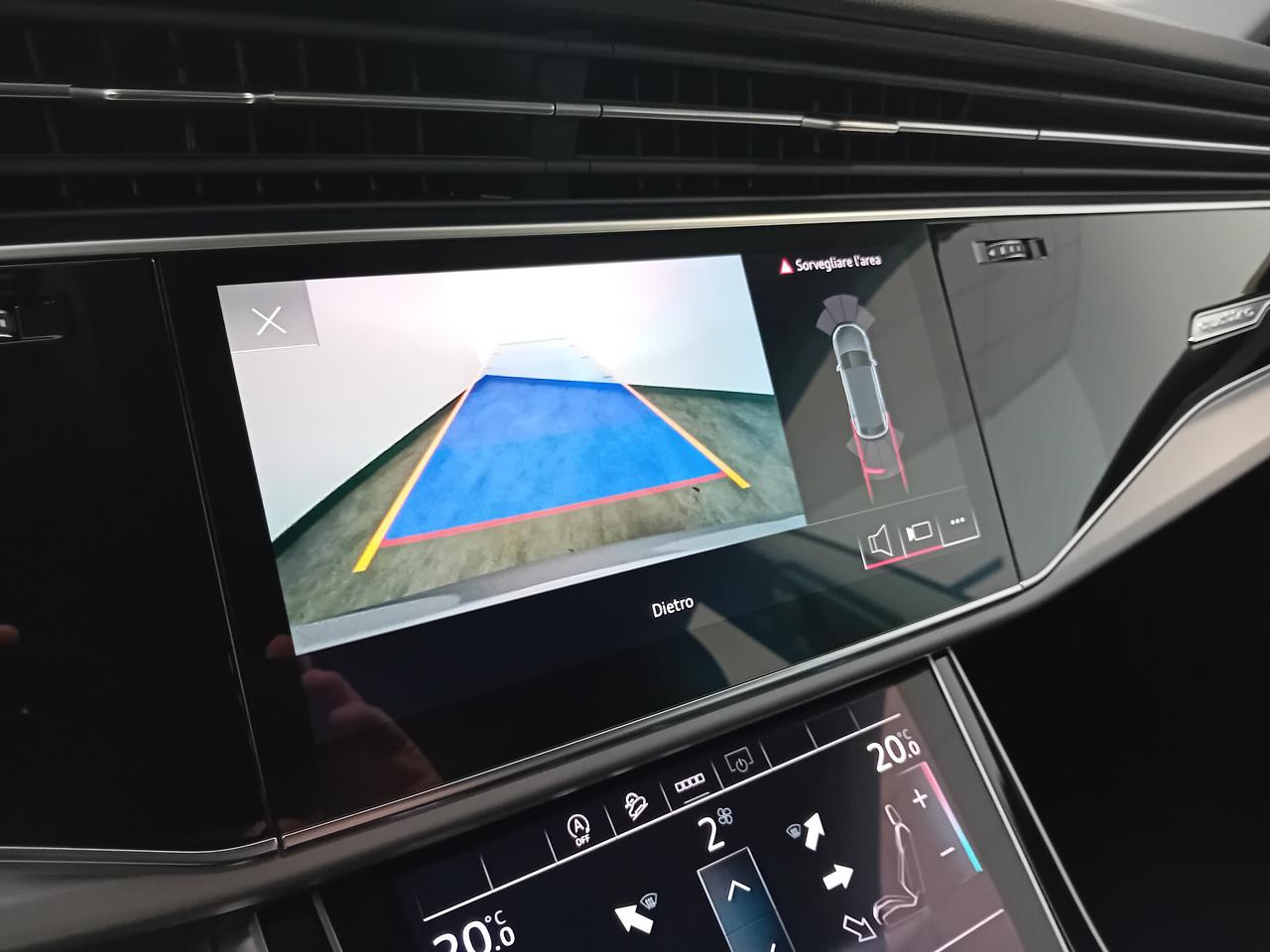 Audi Q8 RS TFSI V8 MHEV quattro tiptronic