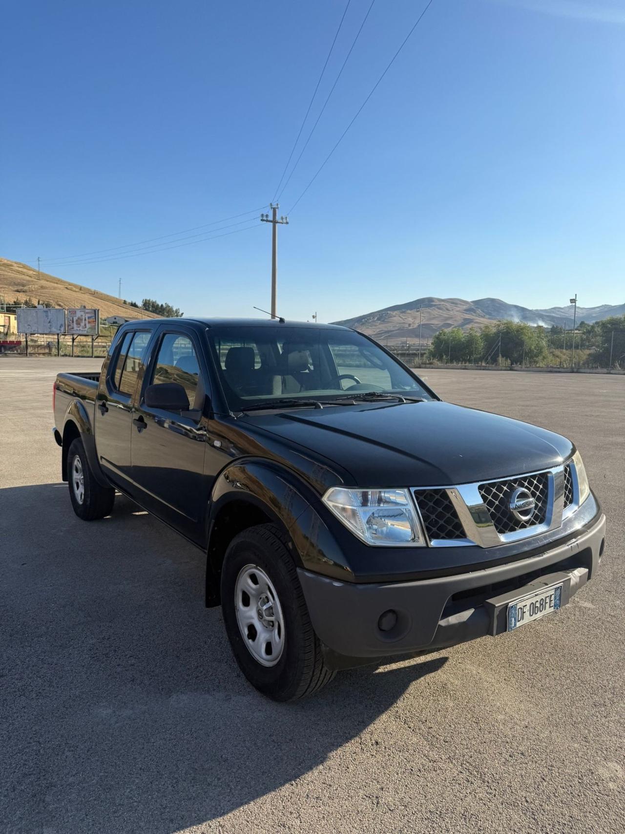 Nissan Navara 2.5 dCi 4 porte Double Cab XE