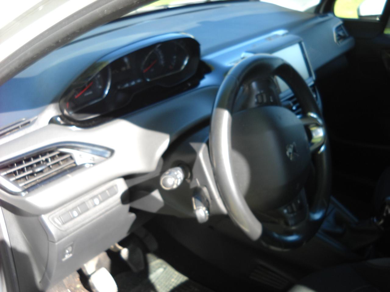 Peugeot 208 1.4 HDi 68 CV 3 porte Active