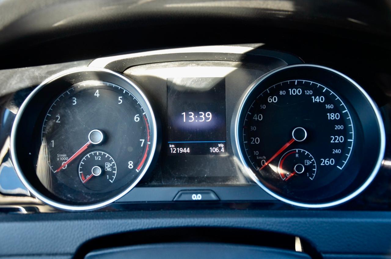 VOLKSWAGEN GOLF 1.5 TGI EXECUTIVE 131cv DSG, UFF ITALIANA, SERVICE CON FATTURE, EURO 6D, FARI FULL LED, NAVI, PERMUTE