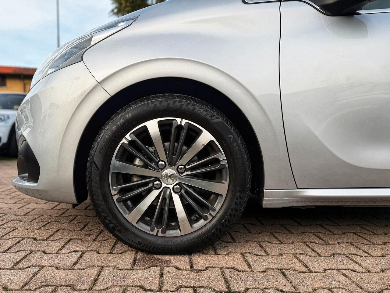 Peugeot 208 BlueHDi 75 CV NAVIGA CRUISE CAMERA OK NEOPATENTATI