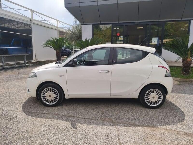 Lancia Ypsilon III 2015 1.2 Gold 69cv