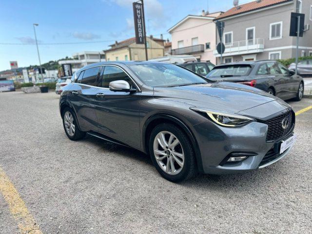 INFINITI Q30 1.5 diesel DCT Premium