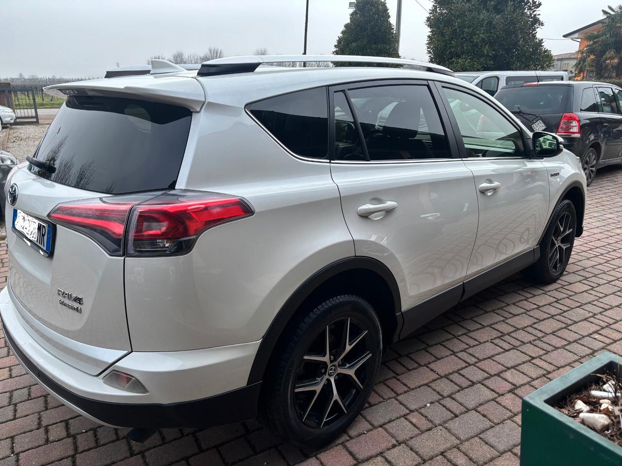 Toyota RAV 4 RAV4 2.5 Hybrid 2WD Lounge