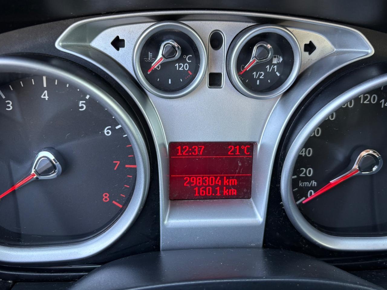 Ford Focus 1.6 gpl titanium