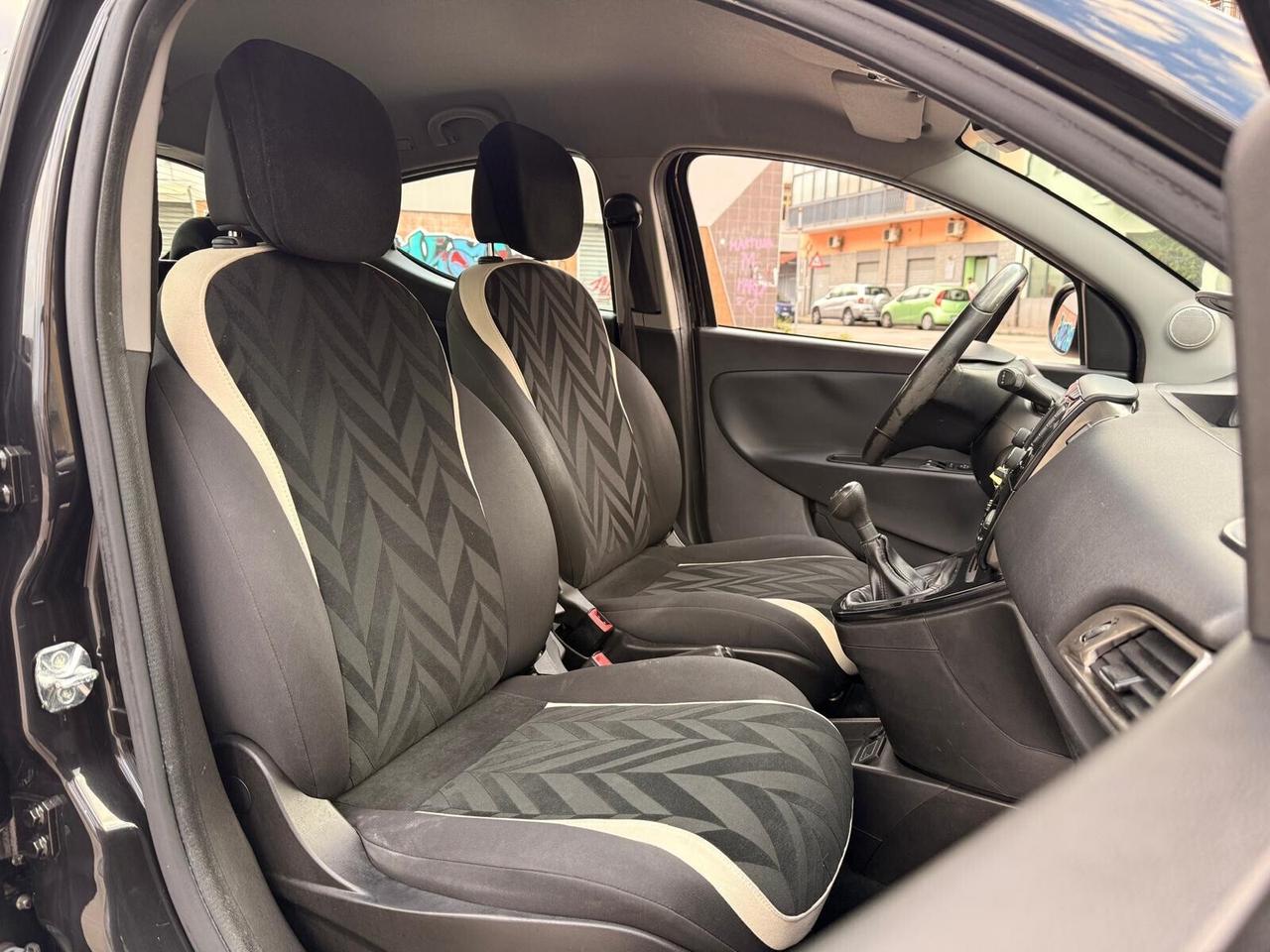 Lancia Ypsilon 1.3 MJT 16V 95 CV 5 porte S&S Platinum
