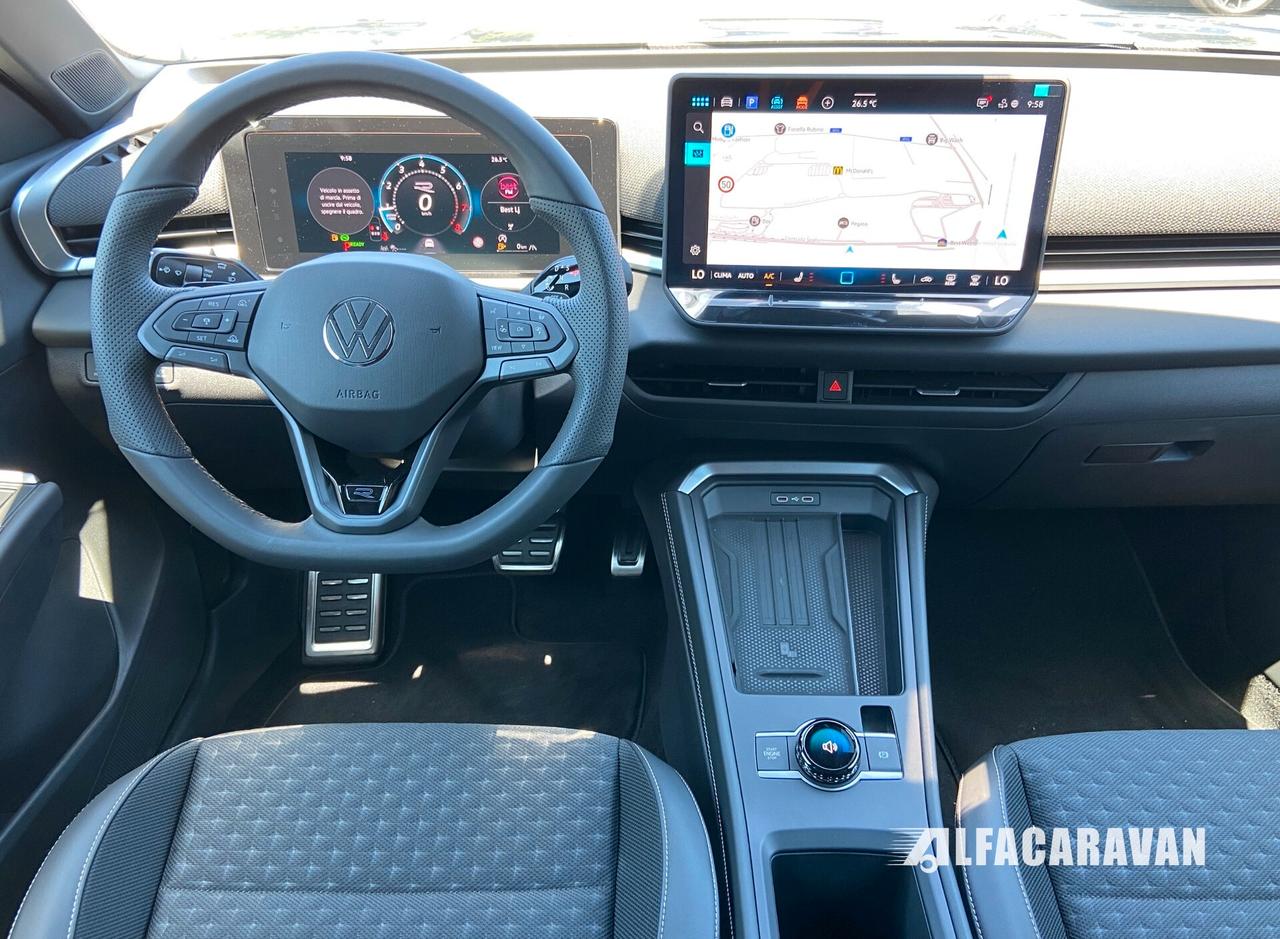 Volkswagen T-Roc 1.5 tsi R-Line dsg *NUOVA DA IMMATRICOLARE*