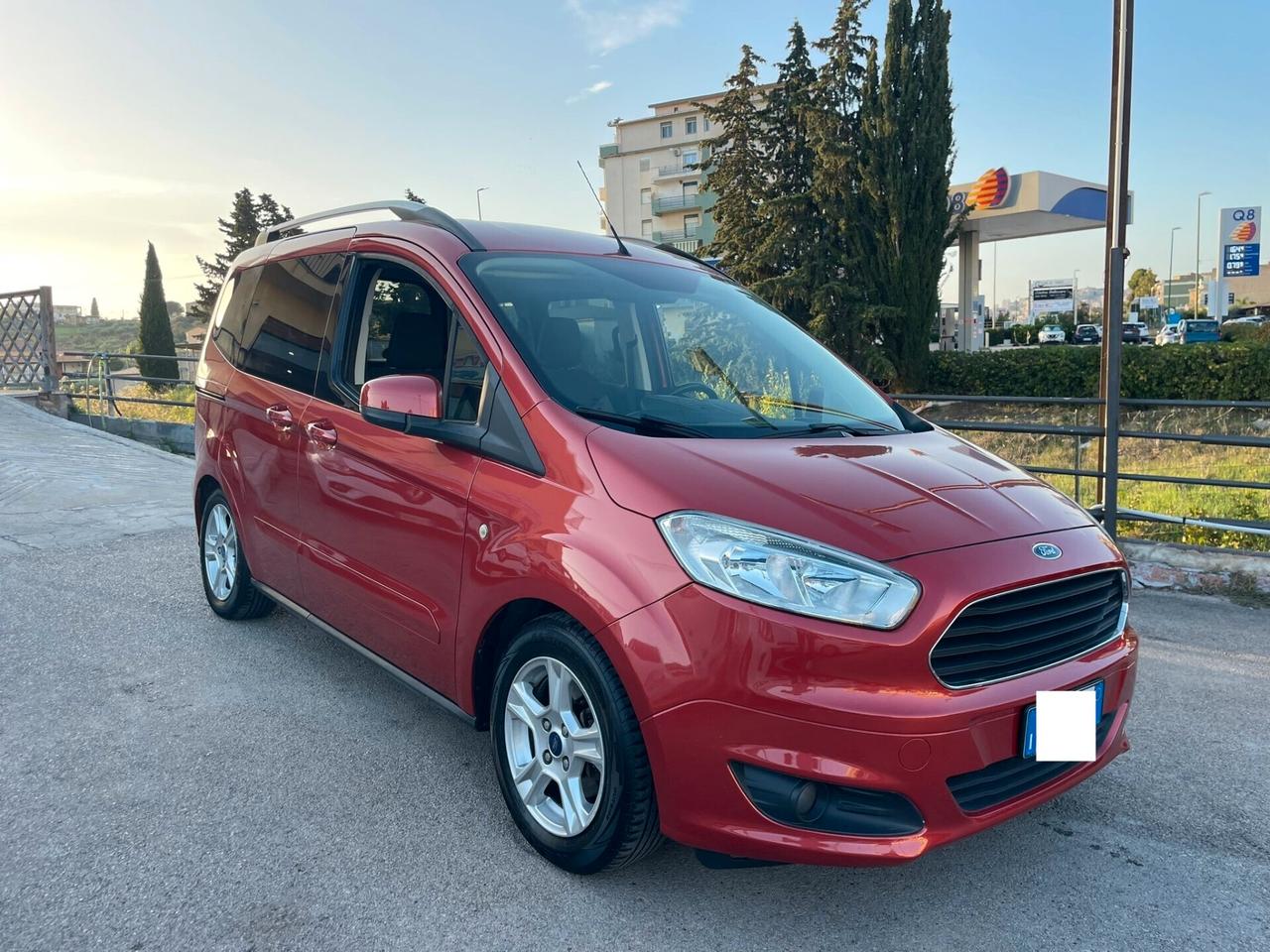 Ford Tourneo Courier 1.5 TDCI 75 CV Plus 5P 2015