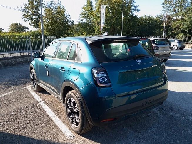 Fiat 600 Hybrid 110 CV DCT MHEV Serie Speciale ICON