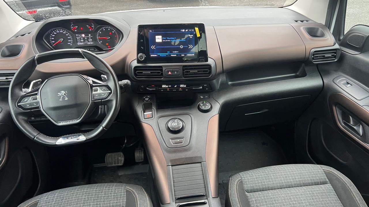 Peugeot Rifter Puretech 130 S&S EAT8 GT Standard