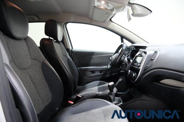 RENAULT Captur DCI 8V 90 CV BUSINESS NEOPATENTATI FARI LED