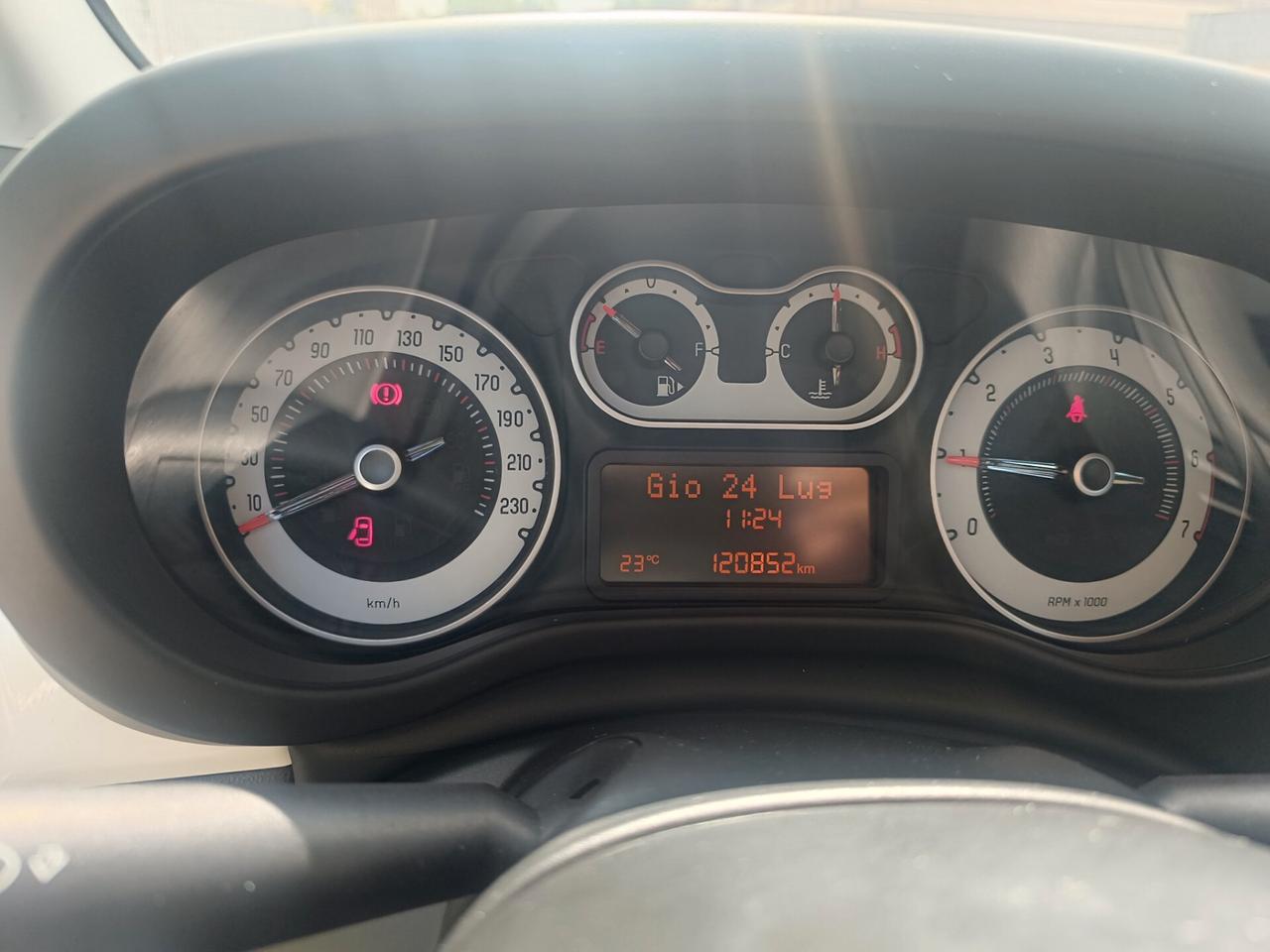 Fiat 500L 1.4 benzina 2015 SOLAMENTE 120.000 KM