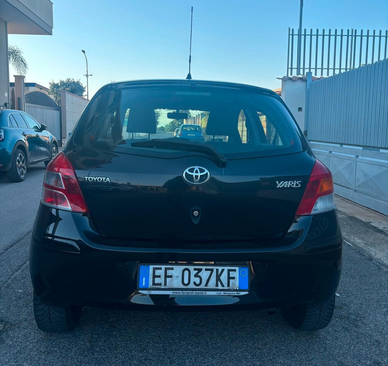 Toyota Yaris 1.0 5 porte Sol ANNO 2010