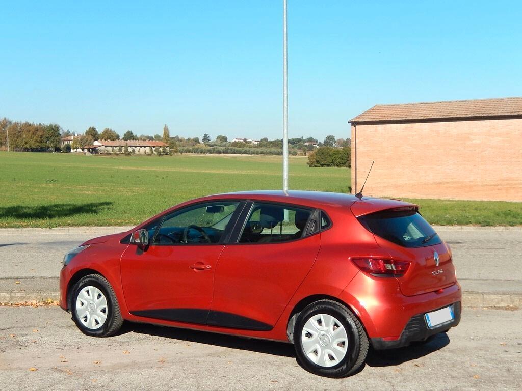RENAULT CLIO IV 1.2 benzina - SI NEOPATENTATI