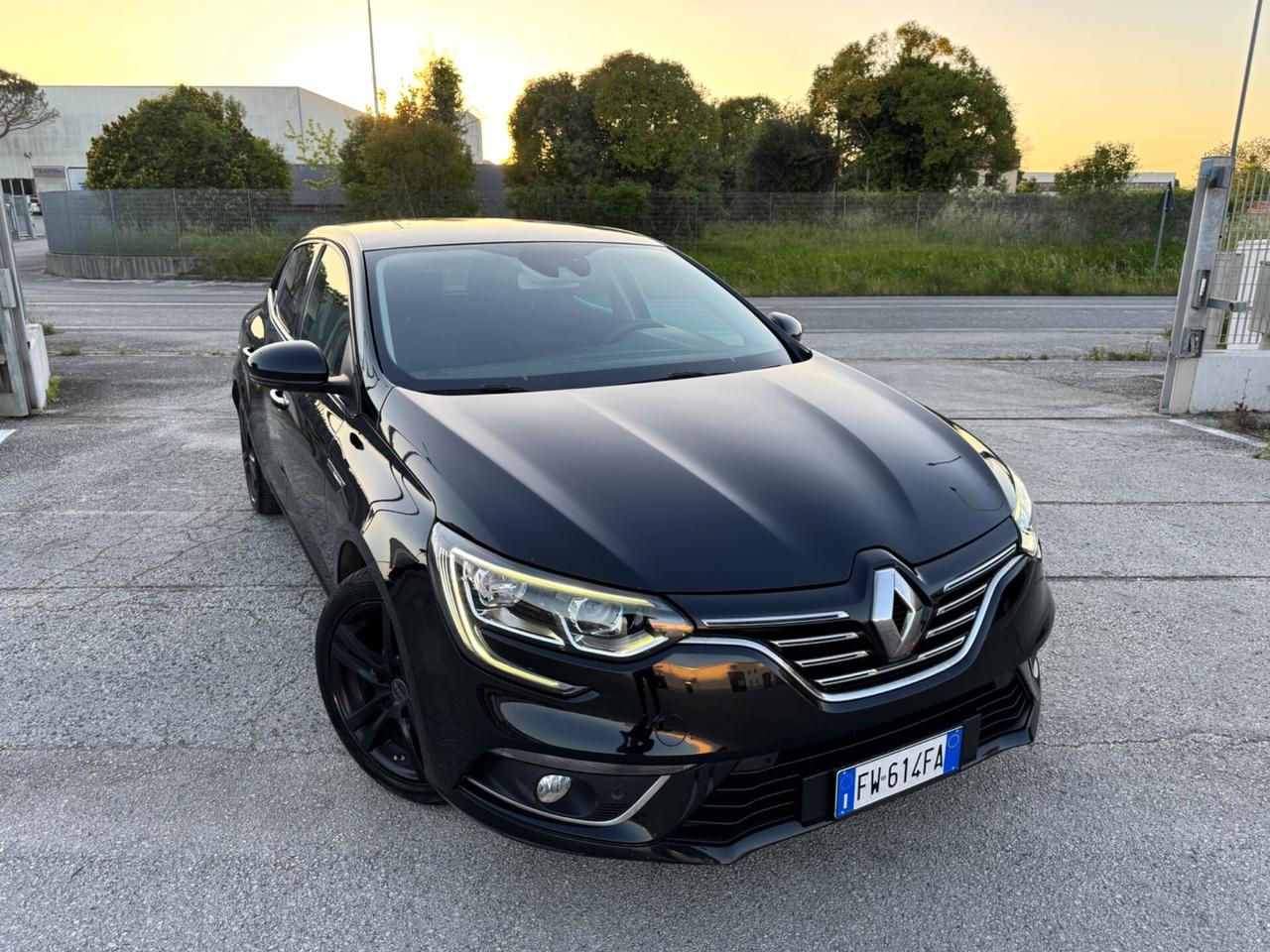 RENAULT MEGANE 1.5 Dci Intens - Led ambient Navi