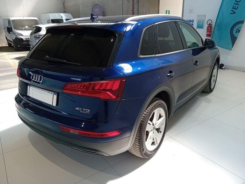 Audi Q5 40 TDI quattro S tronic Business