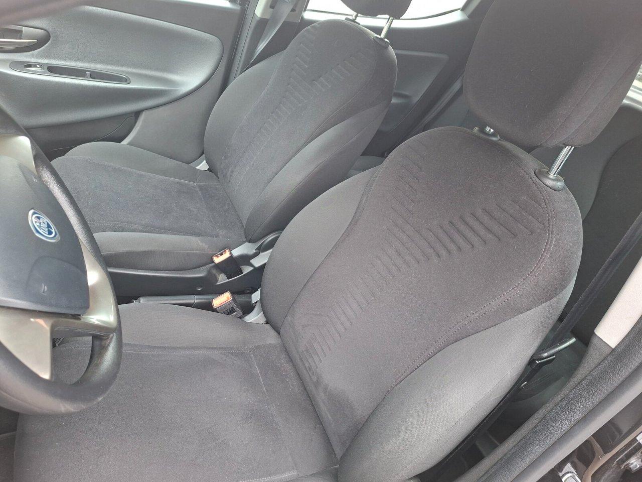 Lancia Ypsilon 5 Porte Ypsilon 1.2 Silver