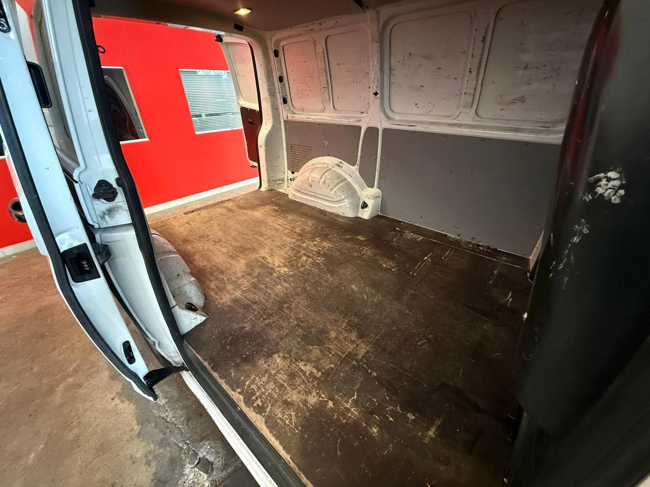 Volkswagen Transporter T5 2.0 TDI 102 CV Furgone