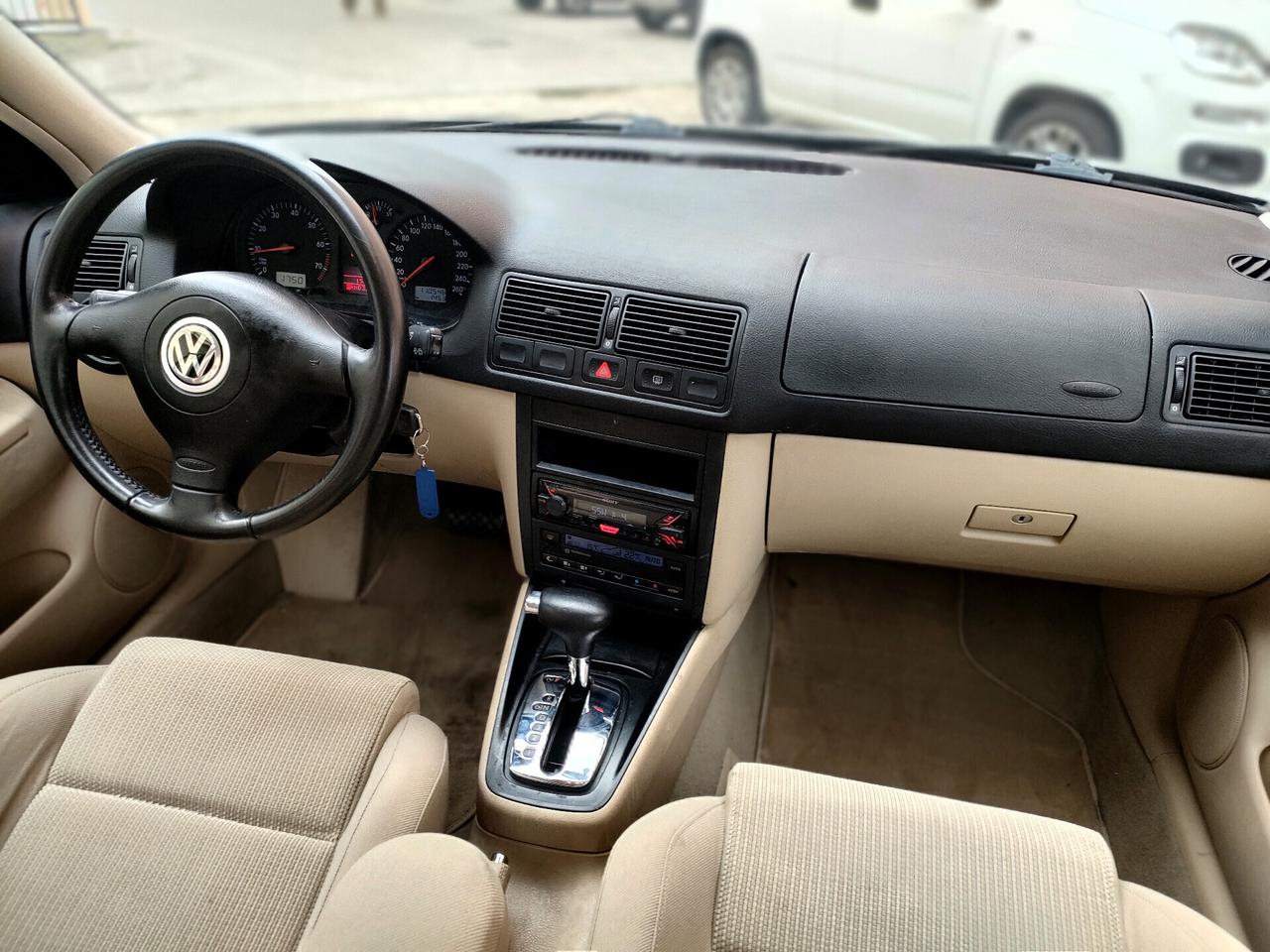 Volkswagen Golf 1.6 5p. aut. ASI e CRS Highline