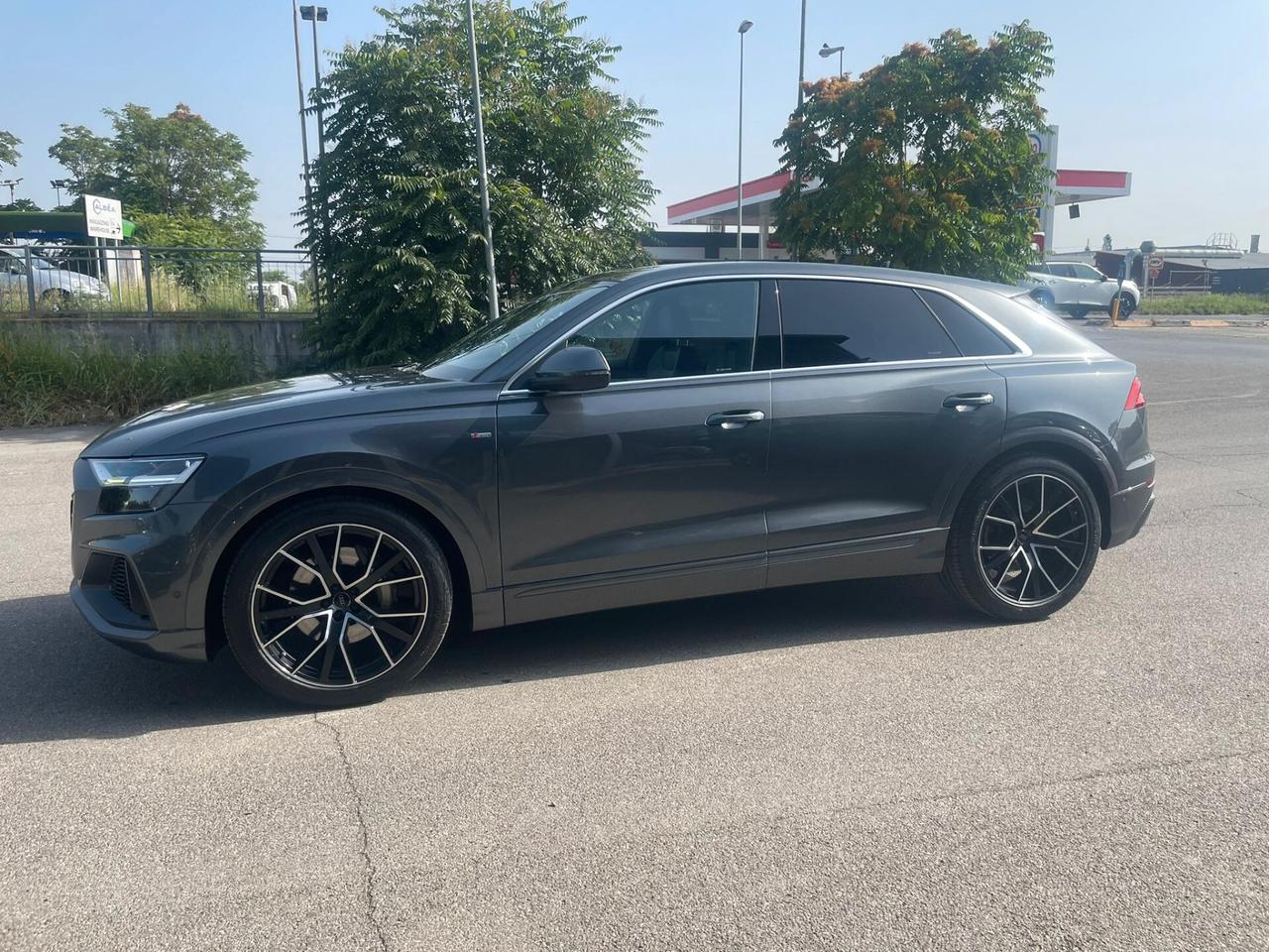 Audi Q8 50 TDI 286 CV quattro tiptronic Sport