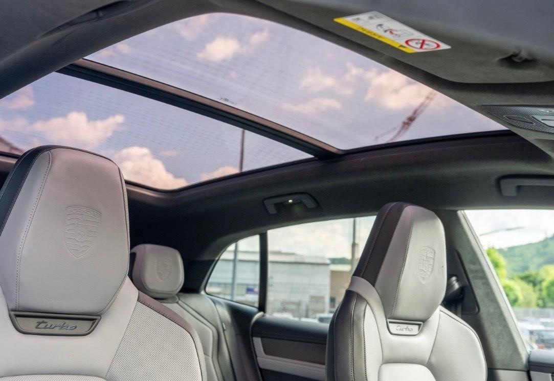 Porsche Cayenne Turbo Electric