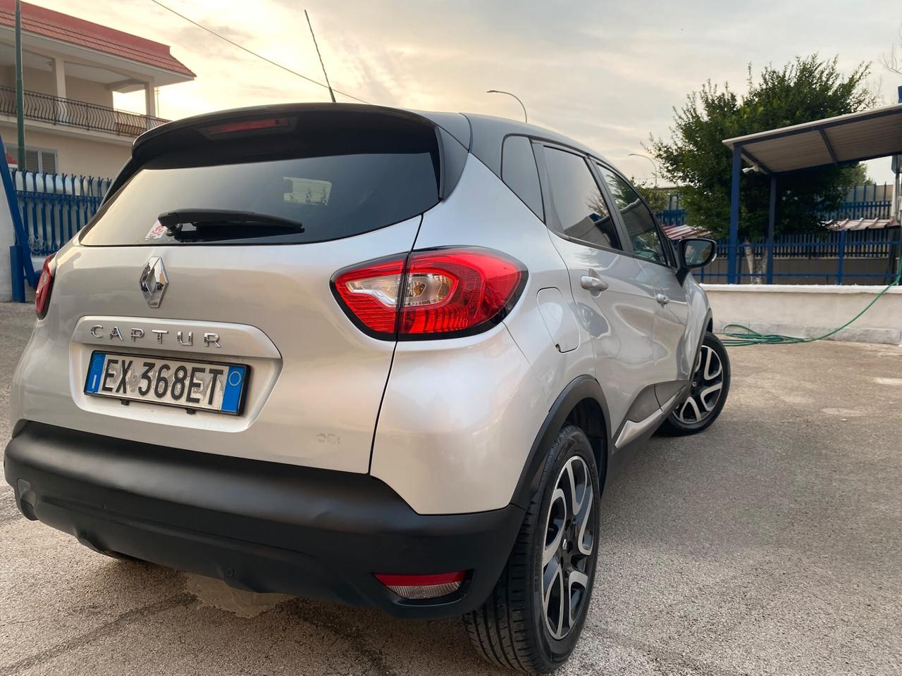 Renault Captur 1.5 dCi 90cv full opt 2014