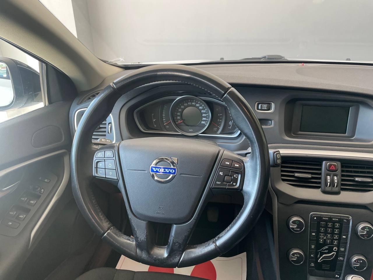 Volvo V40 Cross Country - Gancio Traino