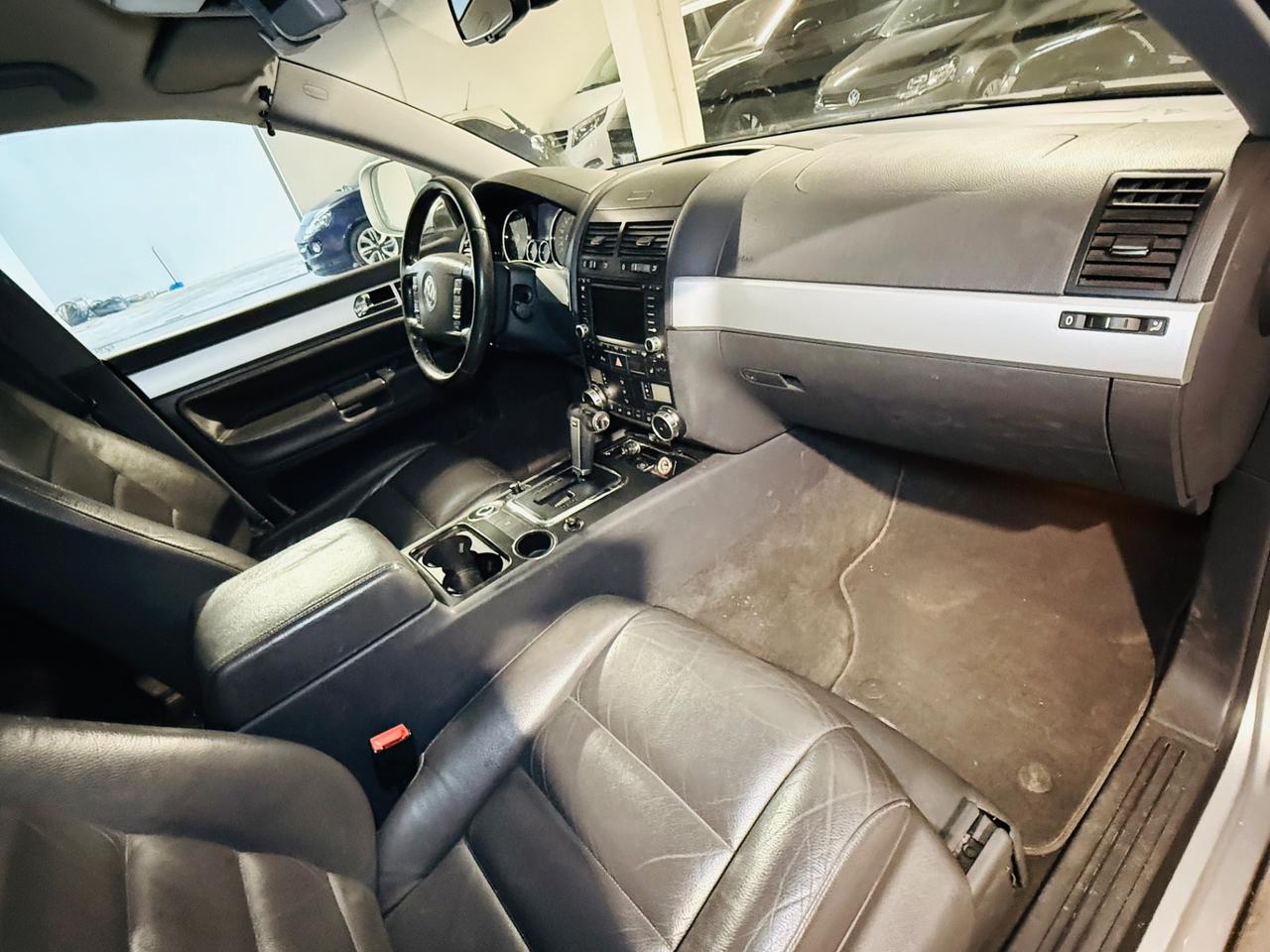 Volkswagen Touareg 3.0/240CV V6 TDI DPF tip. Executive
