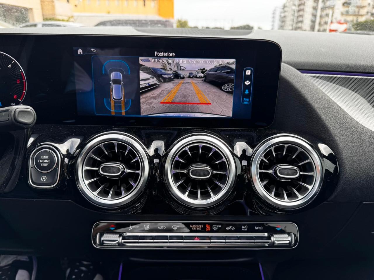 MERCEDES GLA 200D 2024 150 CV FULL OPTIONAL