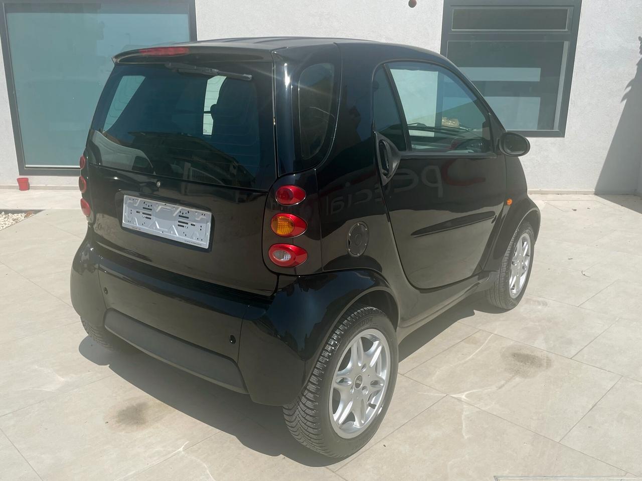 Smart ForTwo 700 coupé pure 61Cv