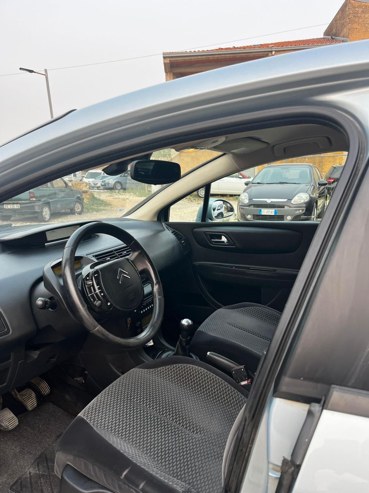 Citroen C4 1.6 HDi 90CV Elegance