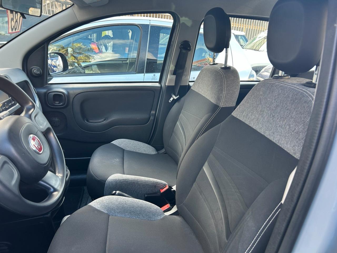 Fiat Panda 1.0 FireFly S&S Hybrid Red