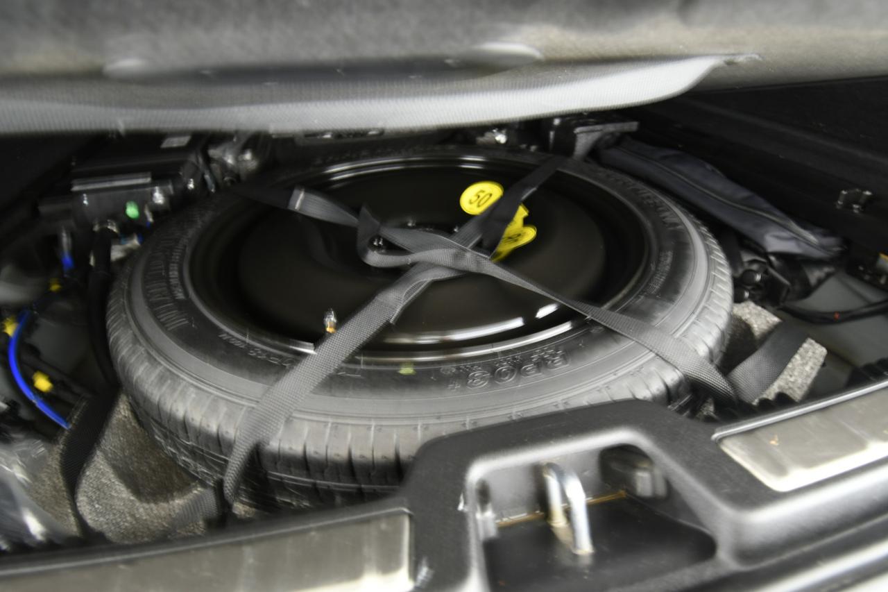 VOLVO XC60 2.0 b4 Momentum Pro awd auto CAMERA+C18"